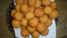 Bolinha de queijo fácil