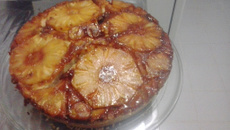 Bolo de abacaxi e banana