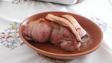 Medalhão assado de filé mignon suíno