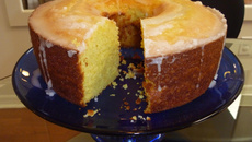 Bolo de laranja com casca fácil