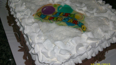 Bolo com pasta americana