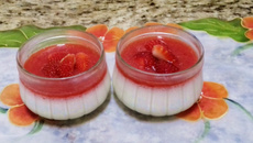 Mousse de leite e purê de morango moça