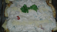 Panqueca de frango ao molho branco