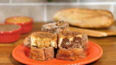 Rabanada recheada com doce de leite ou creme de avelã