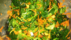 Salada de espinafre saudável