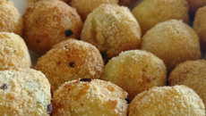 Bolinho de batata com peixe