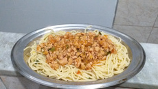 Molho ragu de linguiça da Megan