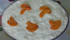 Bolo gelado de pêssego