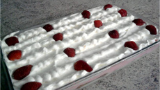 Pavê de morango com creme de limão