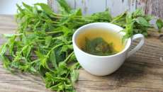 Chá de Hortelã e gengibre refrescante 