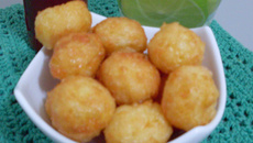 Bolinhas de queijo super fáceis