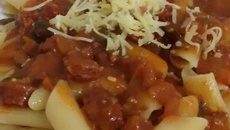 Penne ao molho de calabresa