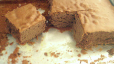 Bolo de nescau com gengibre