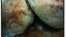 Pão de batata com frango e catupiry