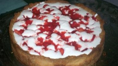 Torta de morango com chanttlly