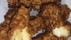 Miojo recheado com queijo