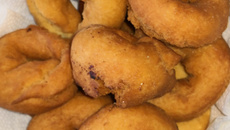 Biscoito frito de trigo