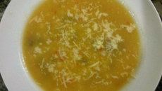 Sopa de carne e legumes