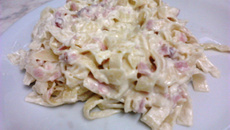 Macarrão ao molho branco