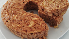 Bolo de maçã (liquidificador e micro-ondas)