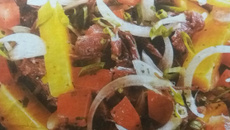 Salada de mandioca e carne-seca