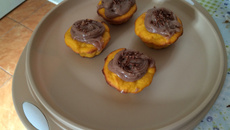 Bolinho cupcake de cenoura com brigadeiro