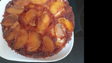 Torta de maçã caramelizada