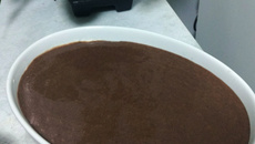 Mouse de cupuaçu com ganache de chocolate