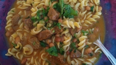 Sopa com caldo de feijão