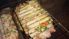 Peixe grelhado com requeijão.