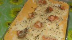 Camarão gratinado especial.