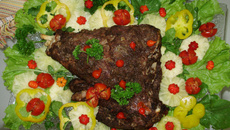 Carneiro Assado ao Vinho e Ervas