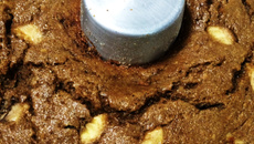 Bolo de banana com aveia, farinha de trigo integral e açúcar mascavo