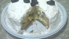 Bolo de ameixa preta