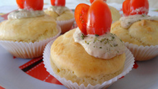 Cupcake salgado com patê de atum