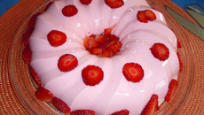 Pudim de Sorvete de Morango da Néia