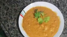 Creme de camarão e mandioca