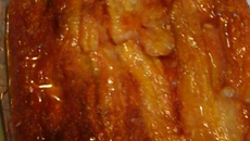 Bolo caramelizado de banana