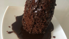 Bolo de chocolate na caneca