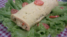 Rocambole de batata recheada com frango