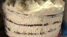 Bolo de café e chocolate recheado especial