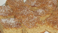 Bolo de banana com farinha de rosca