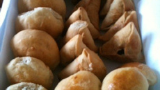 Esfiha 2 queijos e milho