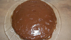 Bolo brownie de chocolate rápido, fácil e muito gostoso