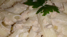 Penne ao molho de atum