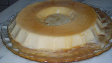 Pudim com maria-mole