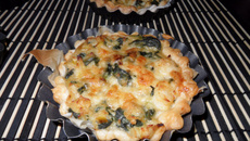 Quiche de espinafre e mozzarela