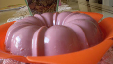 Sorvete de desenformar com calda