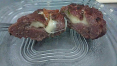 Bifinhos de carne moída recheados