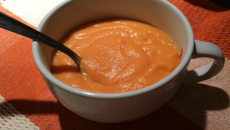 Creme rápido de batata e cenoura (que parece cheddar)